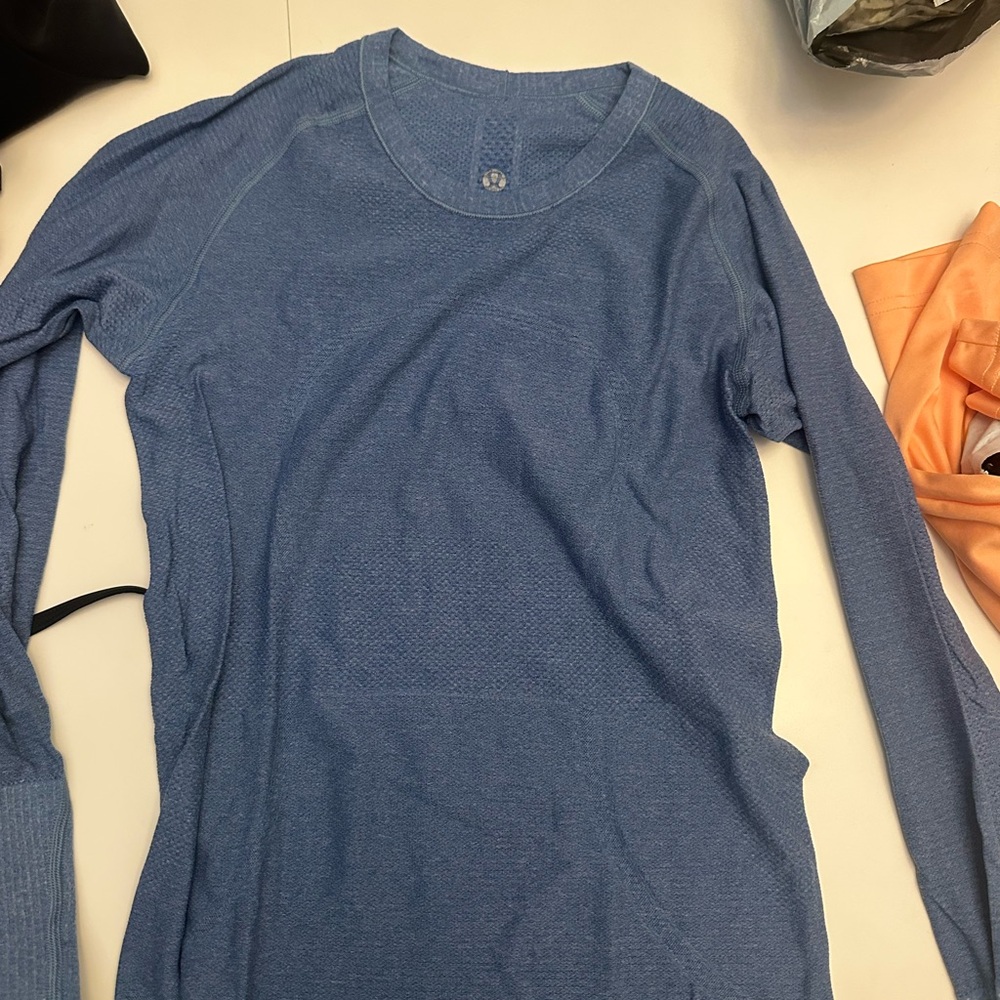 Blue lululemon swiftly tech